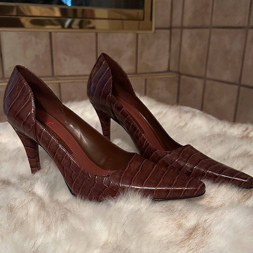 Enzo Angiolini Dark Brown Crocodile Heels